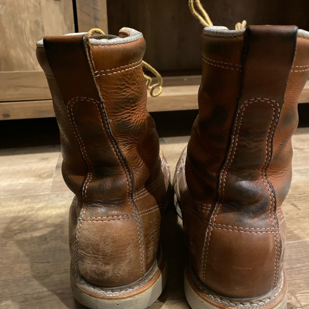 Thorogoods Steel Toe Moc Toe